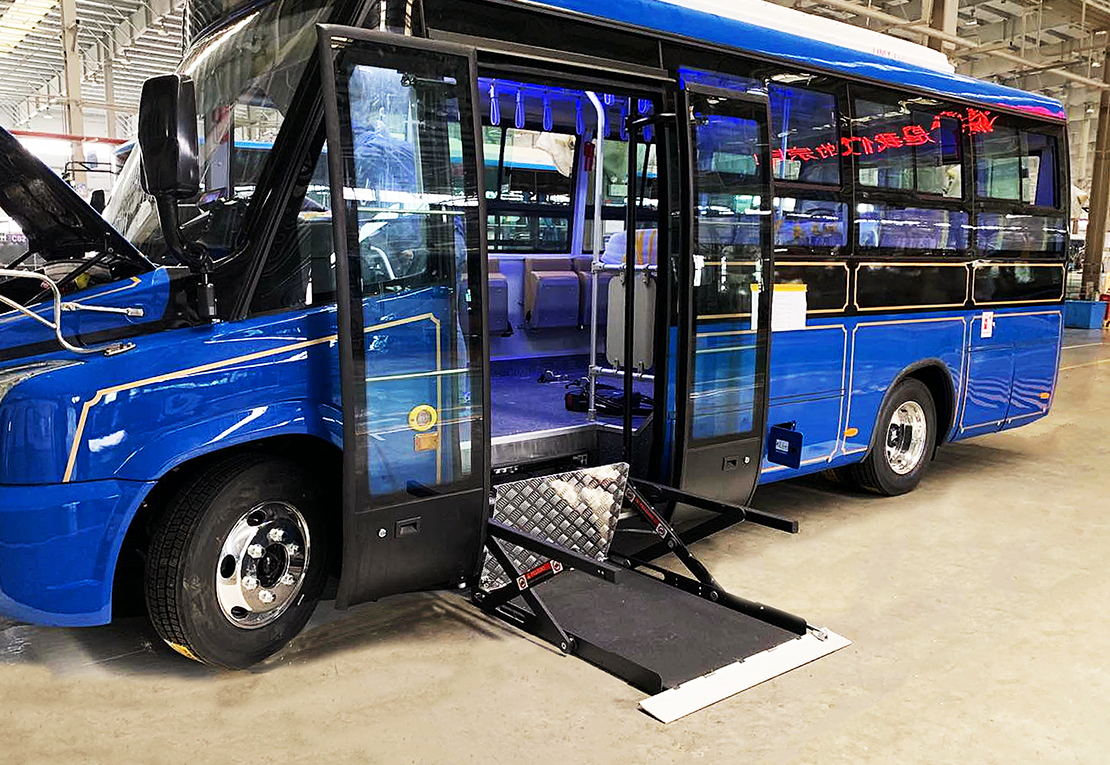 UVL-700/1300 轮椅升降机(安装于二级踏步区)